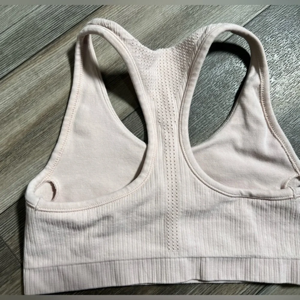 Athleta women‎ Sports Bra- XS - Picture 7 of 7